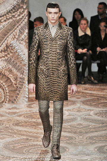 Мужская одежда 2010 года от Alexander McQueen
